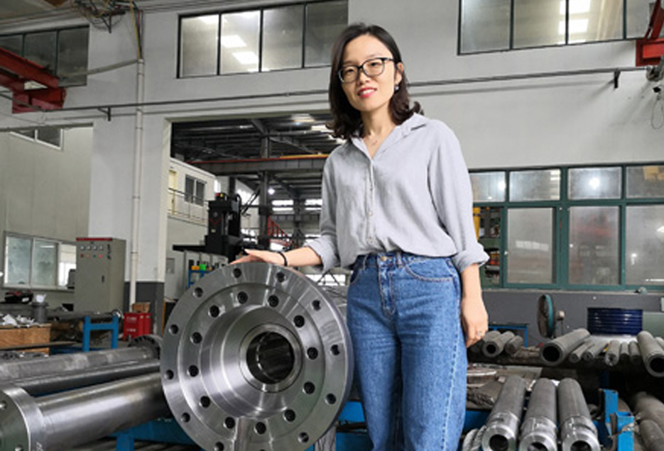 EJS শ্রম ছুটি উদযাপন করছে